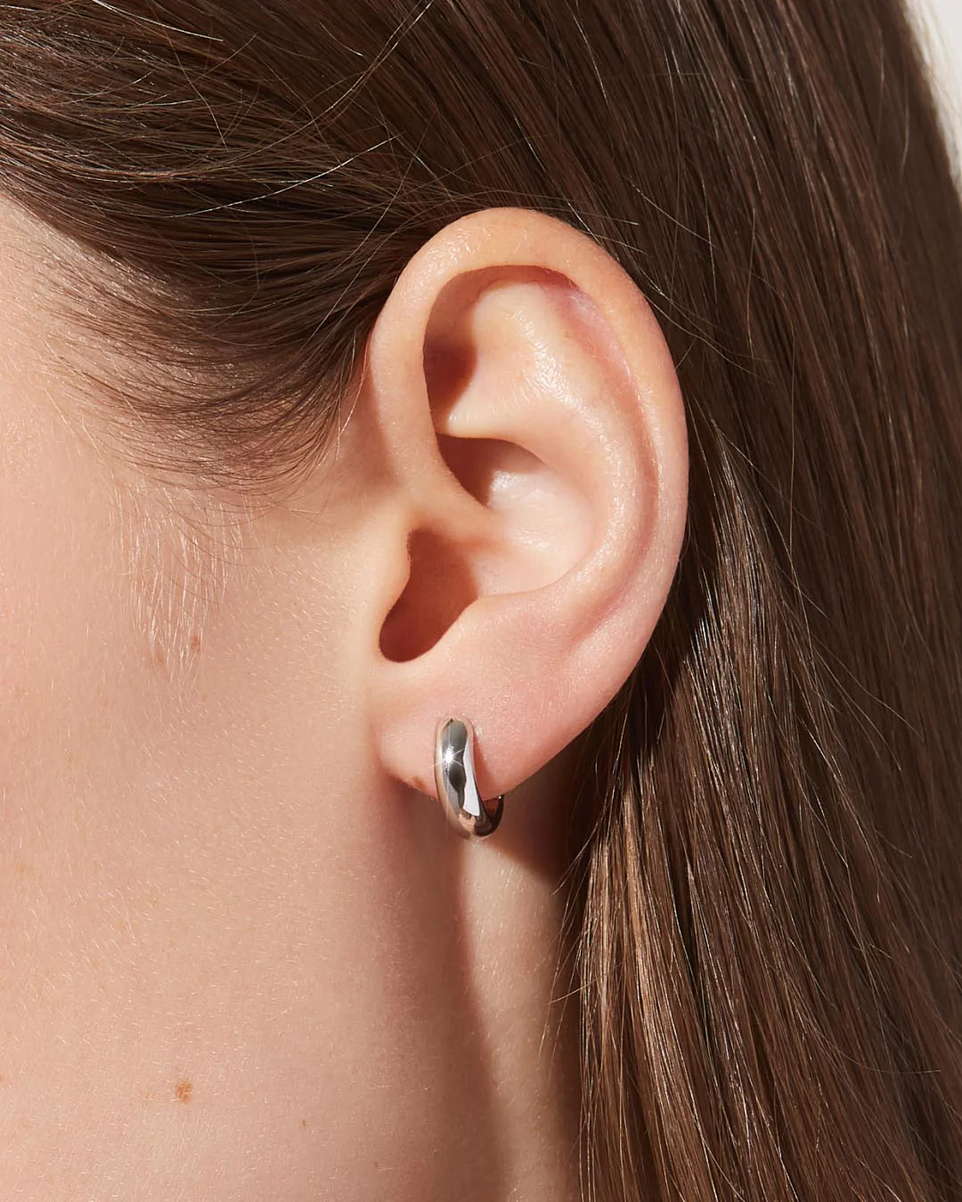 Bold Huggie Hoops - Giulia Silver - Image 2
