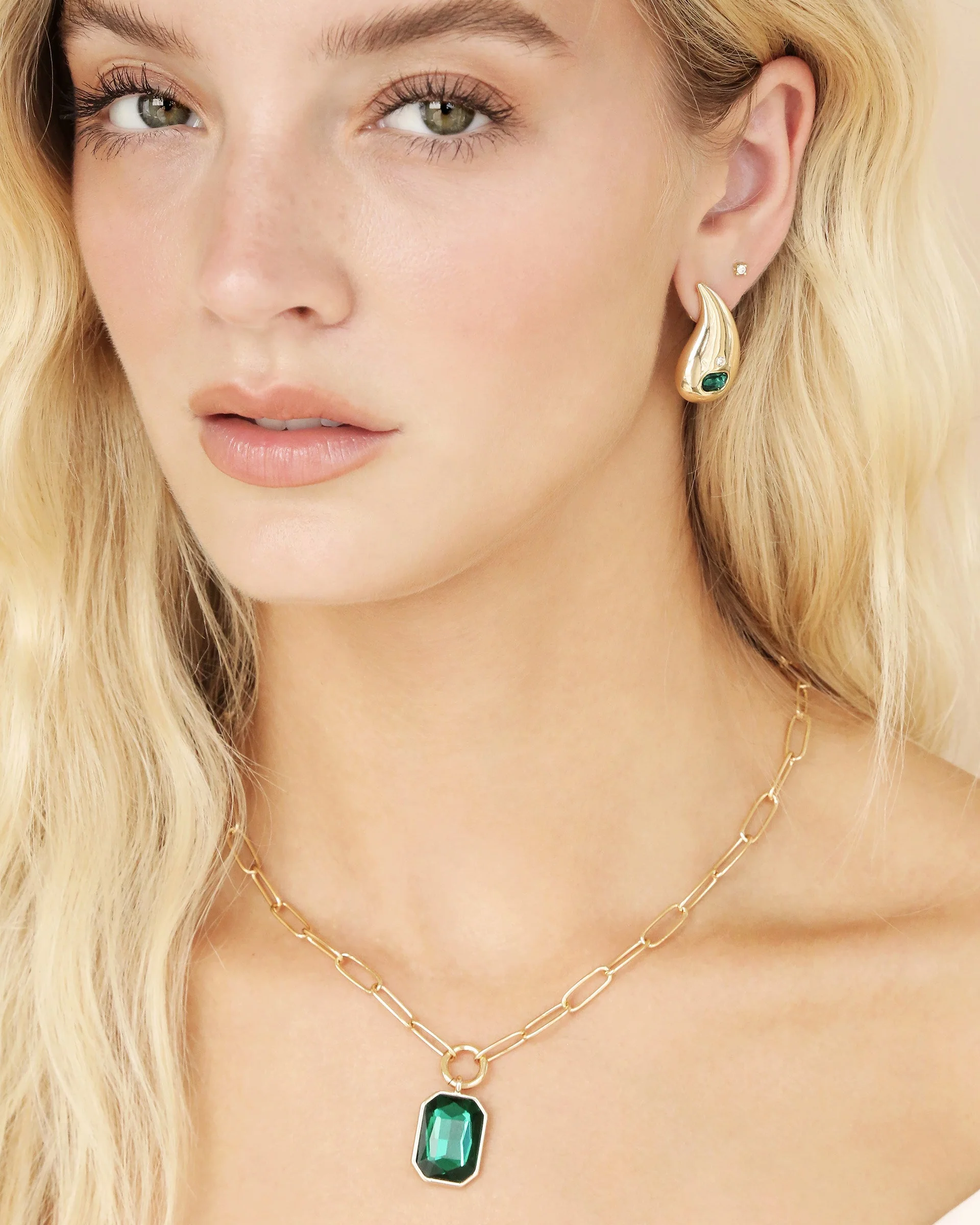 Deco Pendant Necklace - Image 12