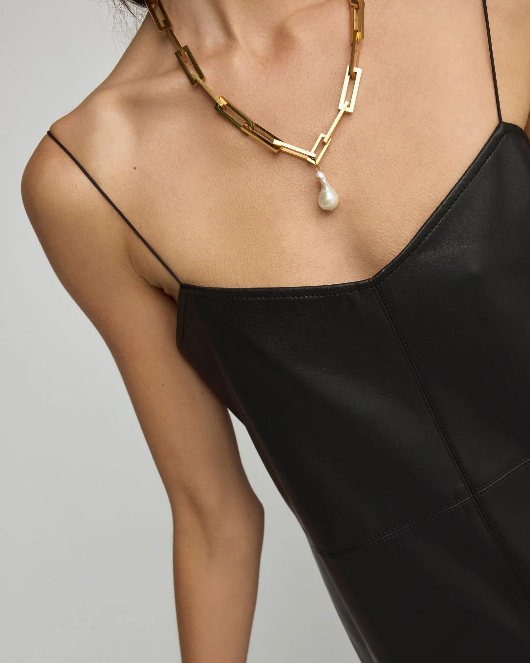 FRESHWATER PEARL TERRY NECKLACE - Image 4