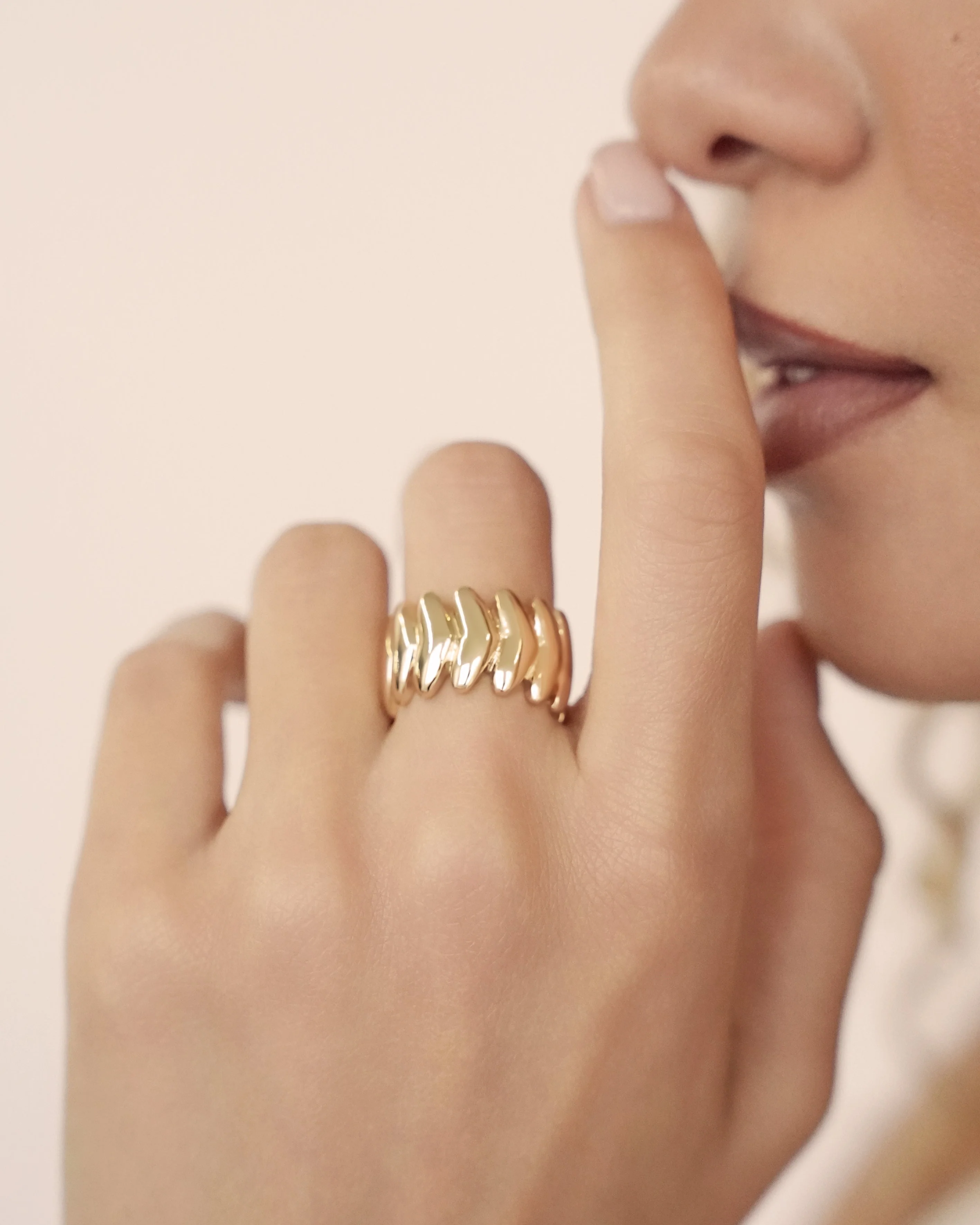 Metal Moderna Ring - Image 2