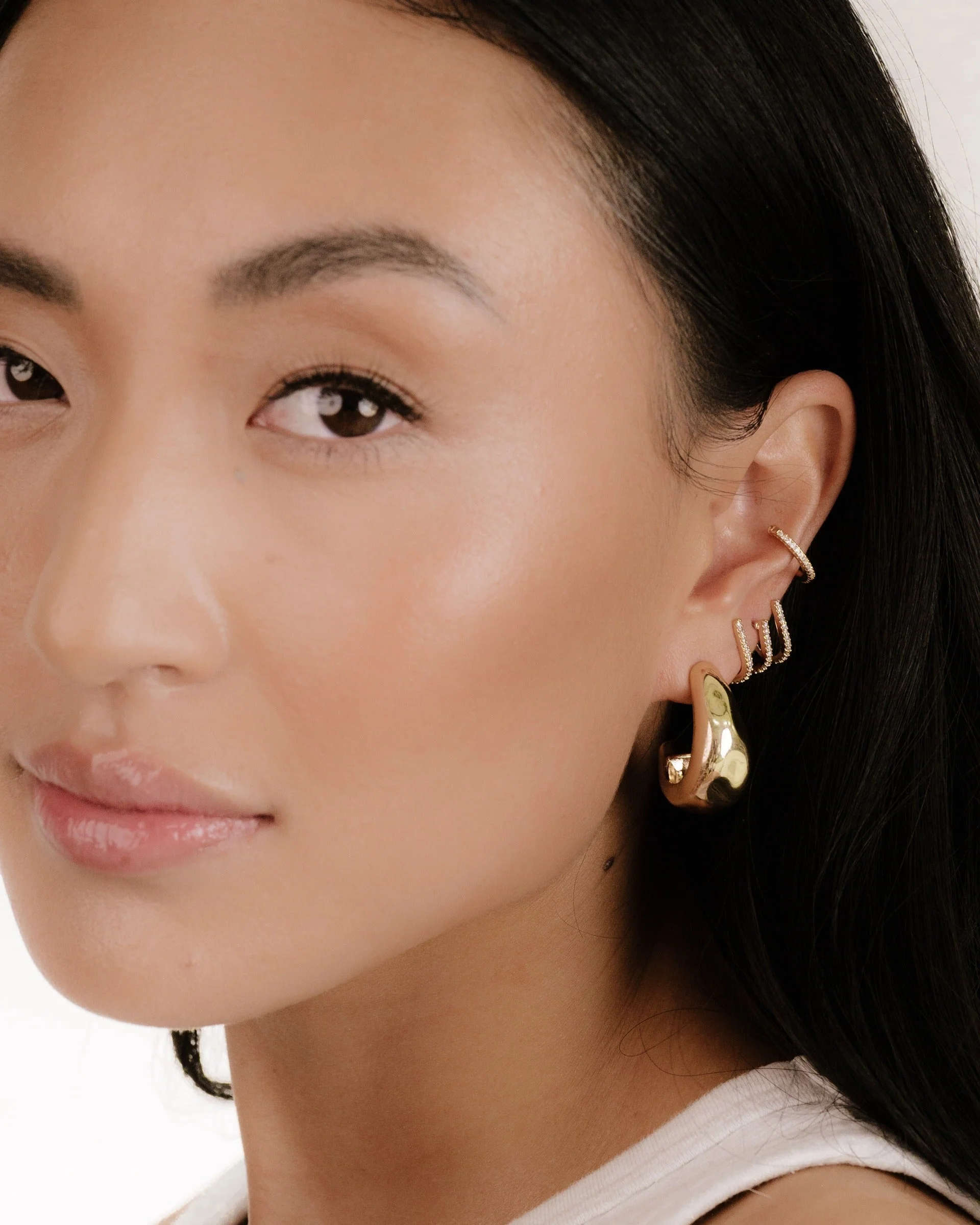 Mini Sparkler Crystal Ear Cuff - Image 5