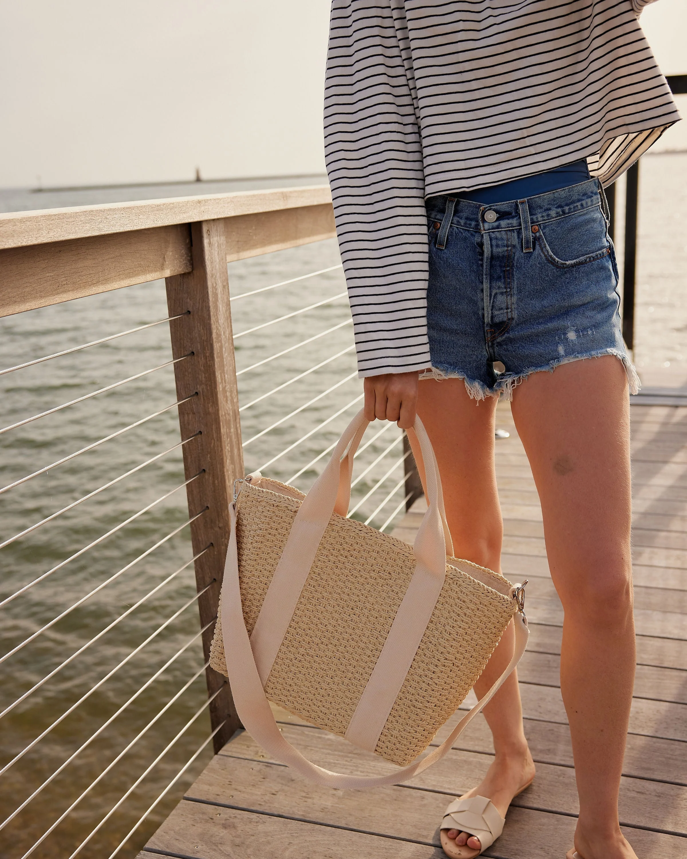 Modern Straw Cooler Tote - Image 5
