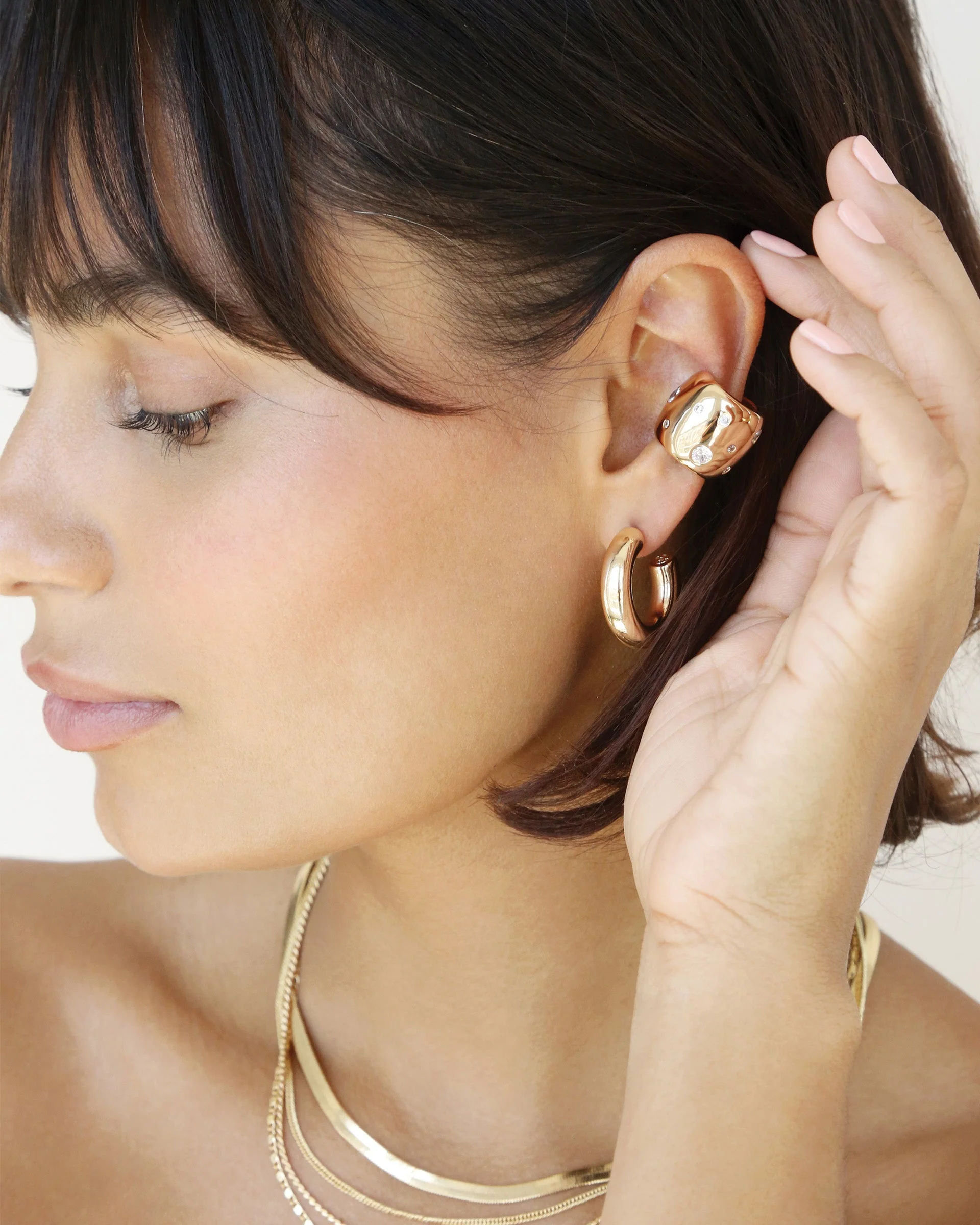 Scattered Crystal Chunky Ear Cuff - Image 3