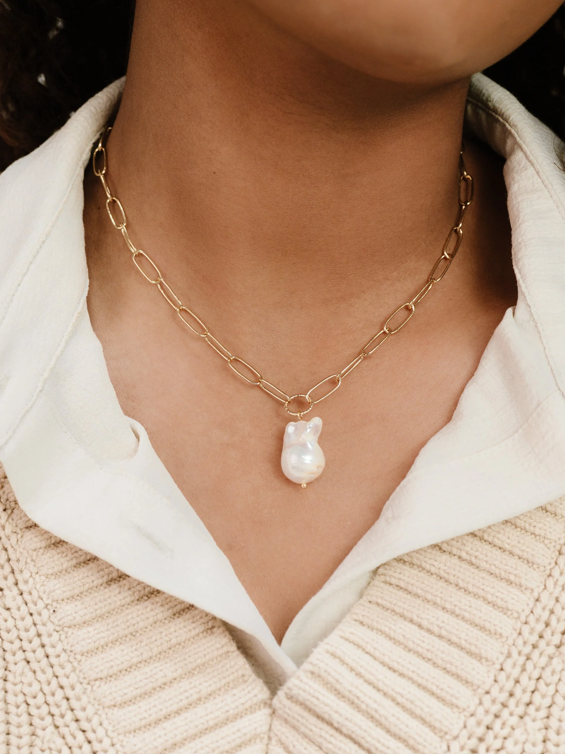 Single Pearl Chain Necklace - Image 2
