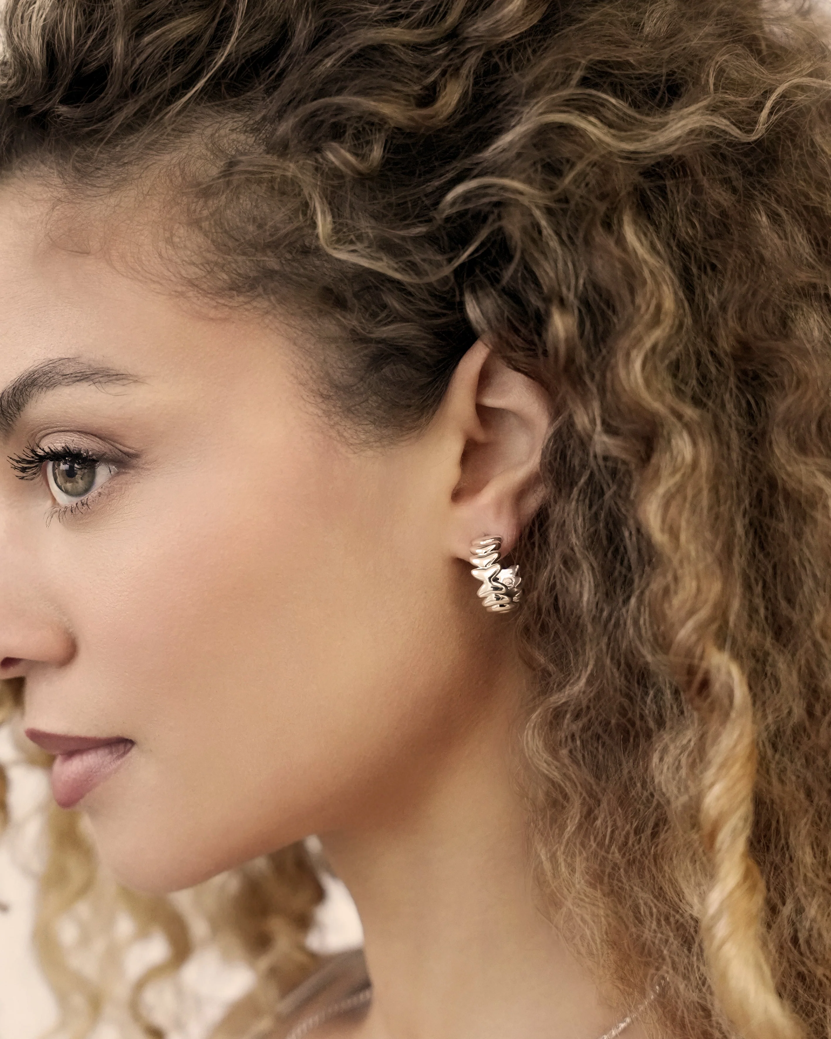 Small Metal Moderna Hoops - Image 9