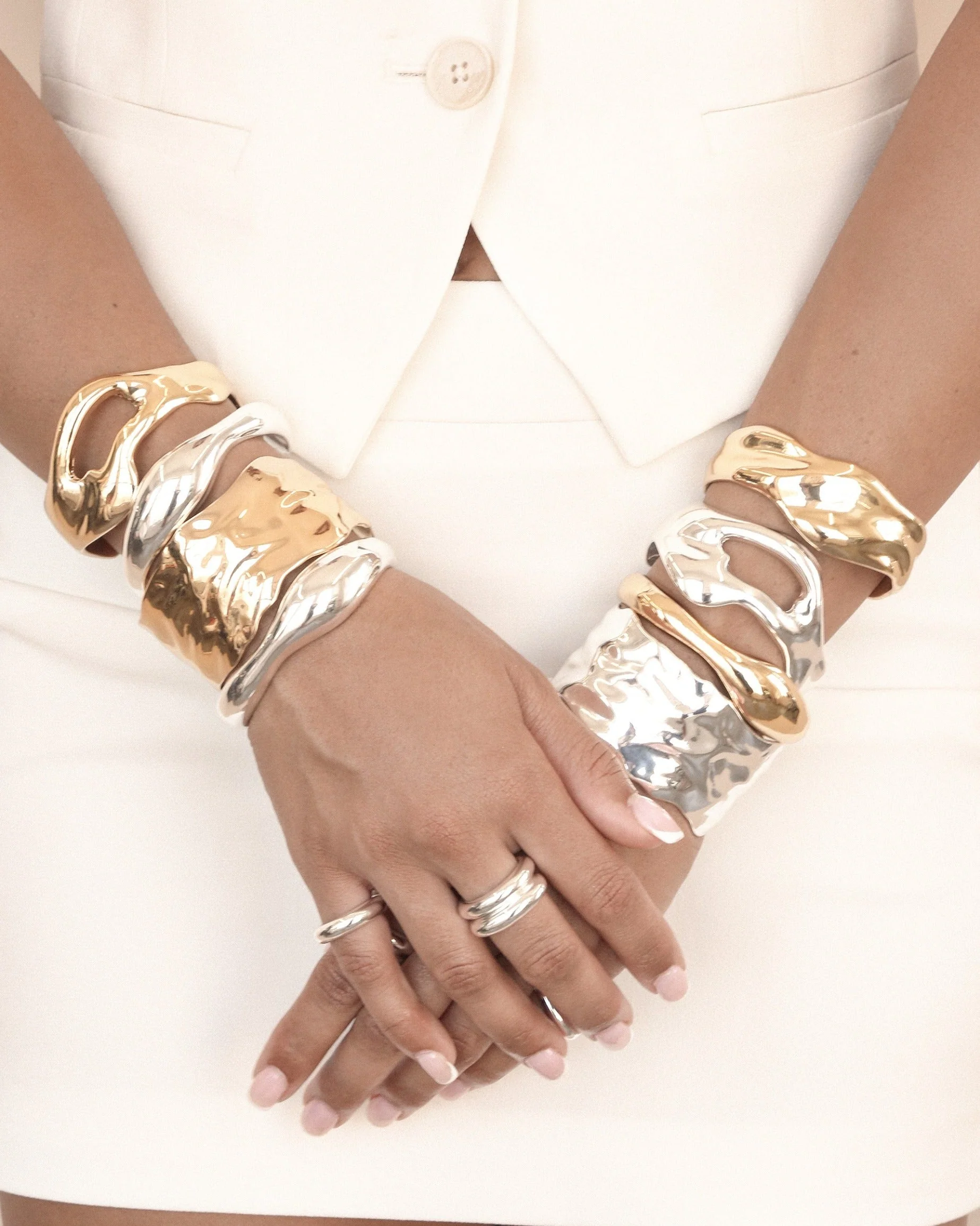 Thick Sculpted Cuff - Image 7